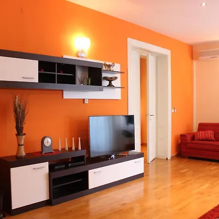 Apartment Buna *